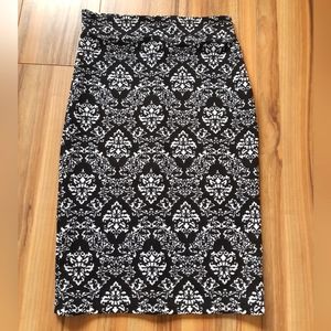 High waisted bodycon midi skirt